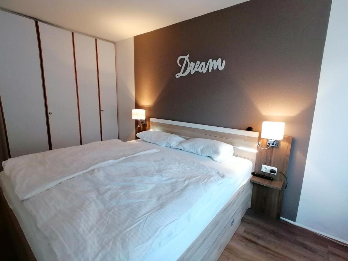 Ferienwohnung Am Schluchsee Mit Balkon & Pool エクステリア 写真
