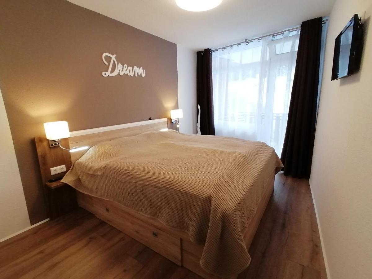 Ferienwohnung Am Schluchsee Mit Balkon & Pool エクステリア 写真